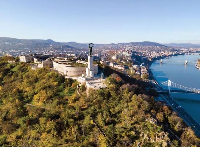 Nestled Romance, Buda's Hilltop Heaven *